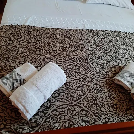 Garufalia Lägenhet Peshkepi e Poshtme