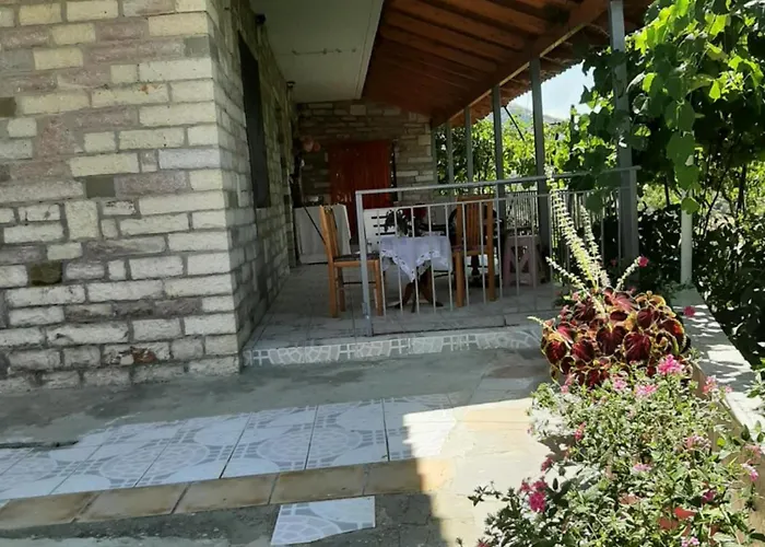 Apartment Garufalia *