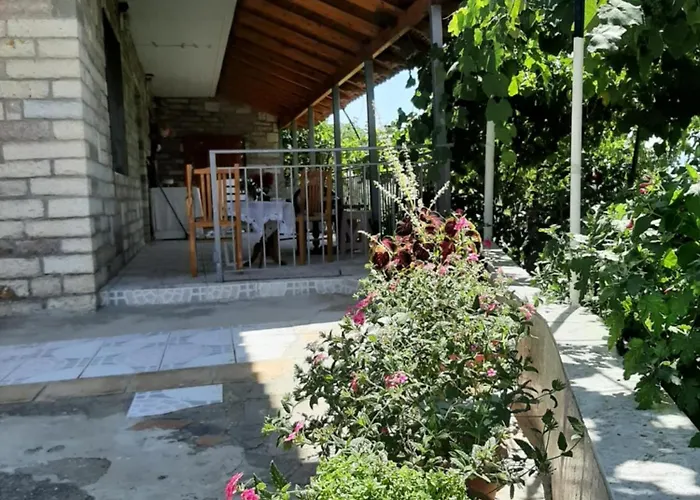 Garufalia Apartment Peshkepi e Poshtme