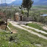 Garufalia * Peshkepi e Poshtme