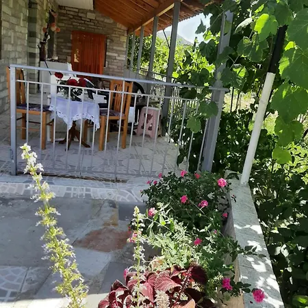 Garufalia *