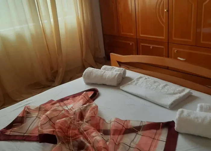 Garufalia Peshkepi e Poshtme