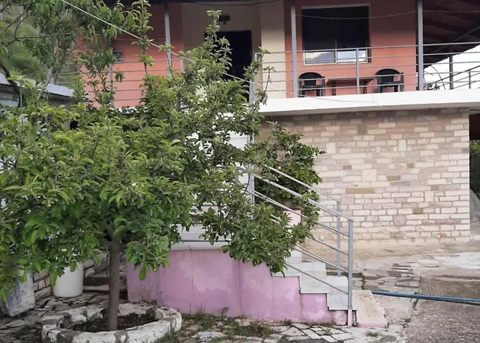 Garufalia * Peshkepi e Poshtme