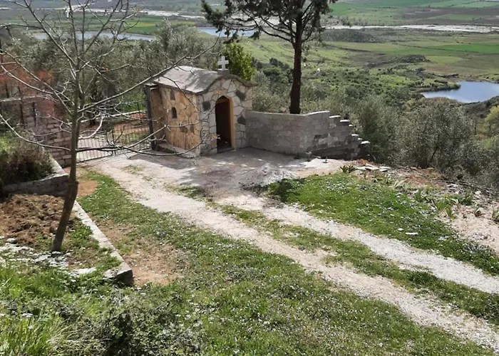 Garufalia * Peshkepi e Poshtme